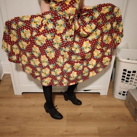 50s style summer dress - Picture 2 of 6